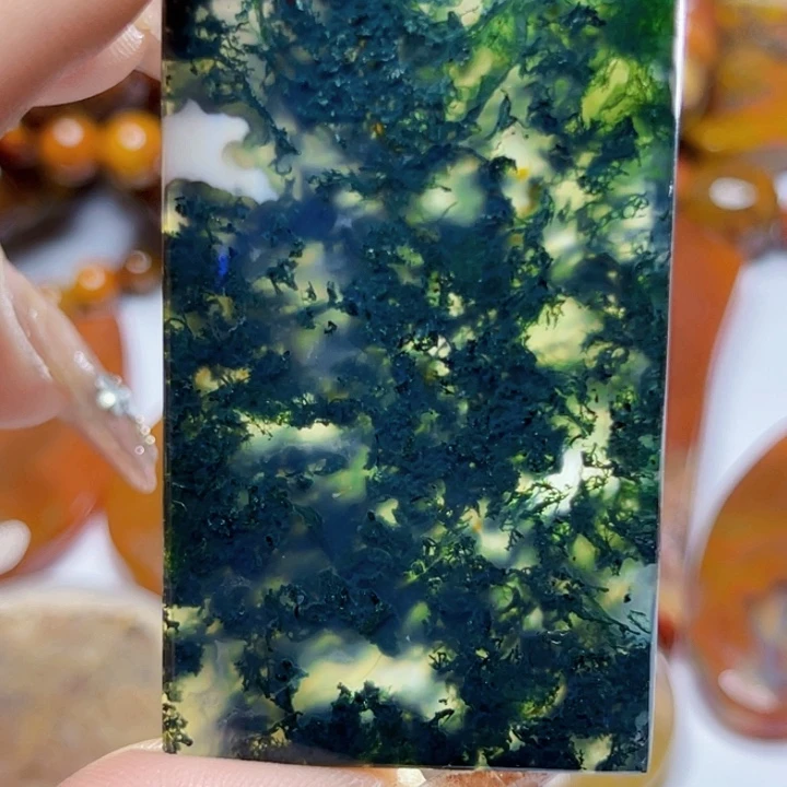 玛瑙/玉髓颈饰未镶嵌那**谁