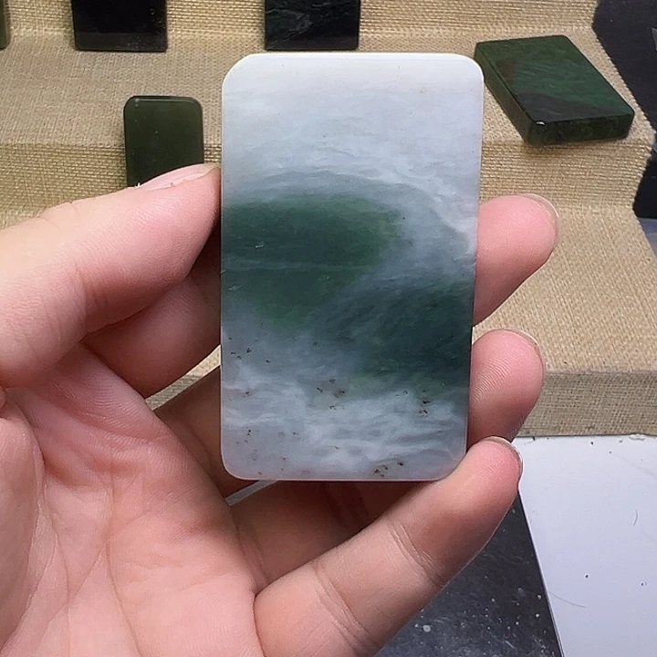 和田玉未镶嵌珠宝半成品