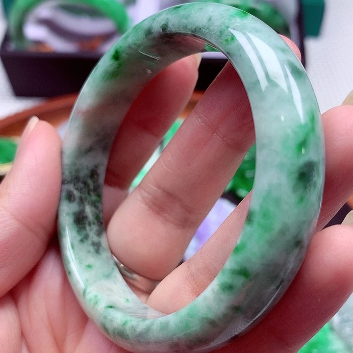 未镶嵌手镯翡翠翡翠