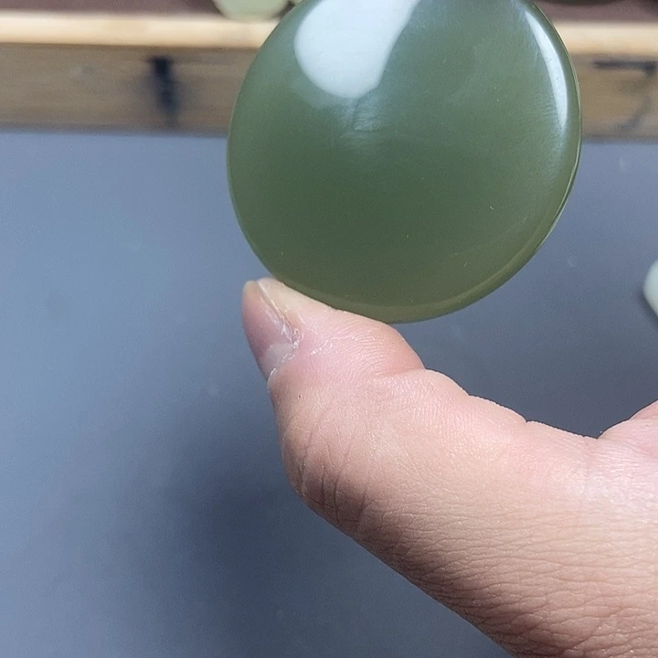 和田玉（糖玉）未镶嵌挂件