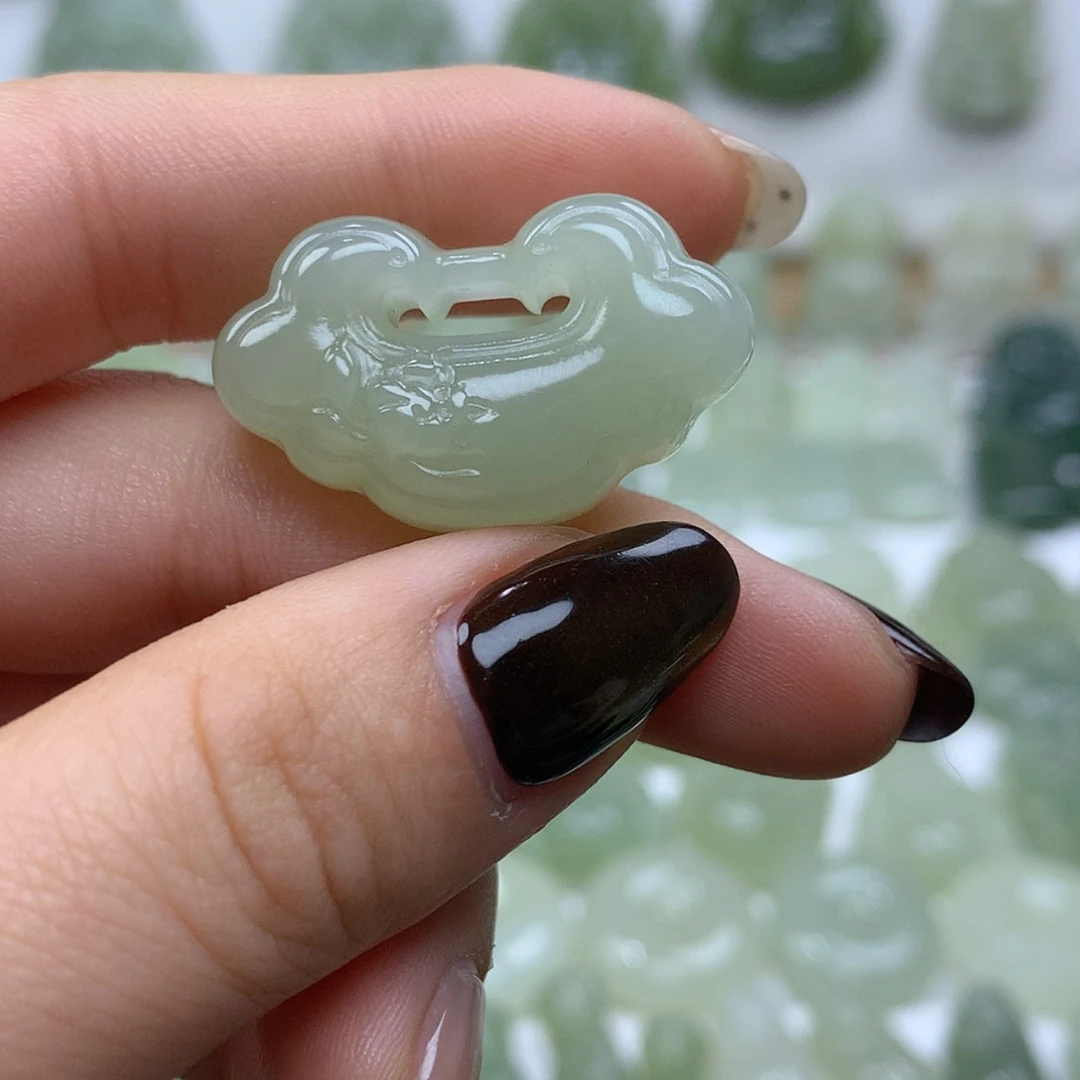 【闪购商品】颈饰未镶嵌和田玉