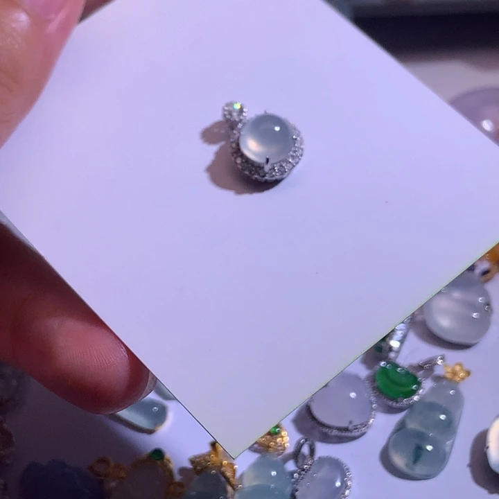 小***当翡翠未镶嵌挂件212222