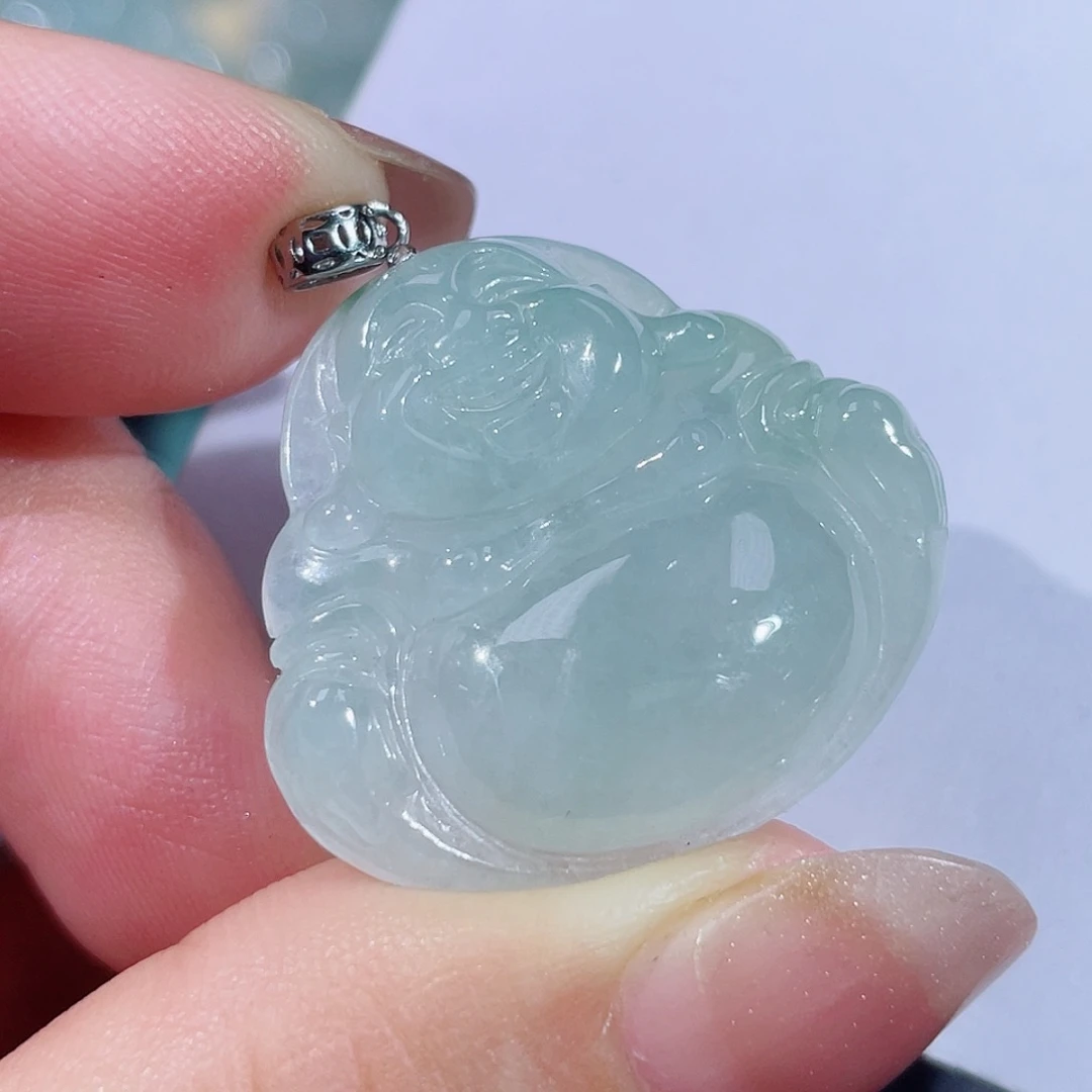 翡翠未镶嵌颈饰佛公