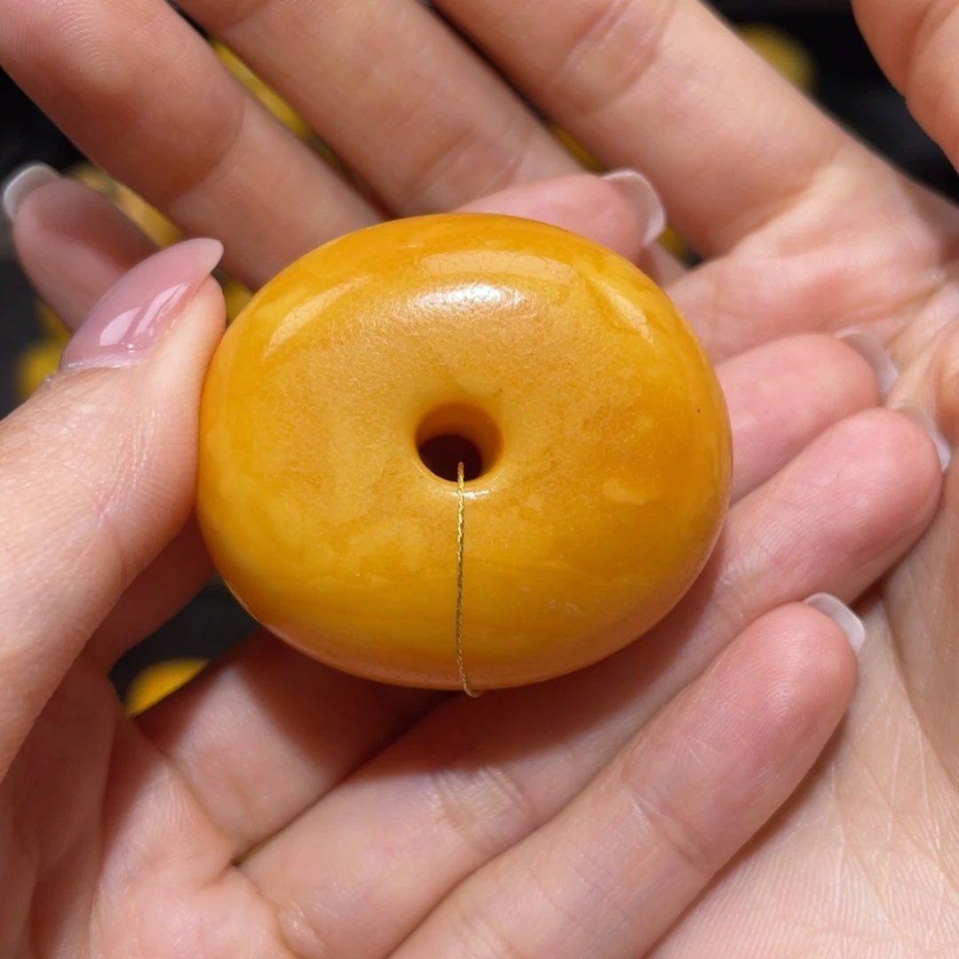 【闪购商品】琥珀裸石未镶嵌扣子