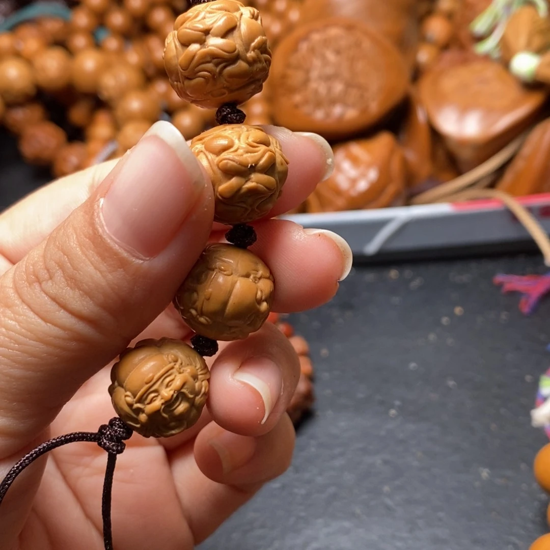 吊坠猴头核桃服***?猴头