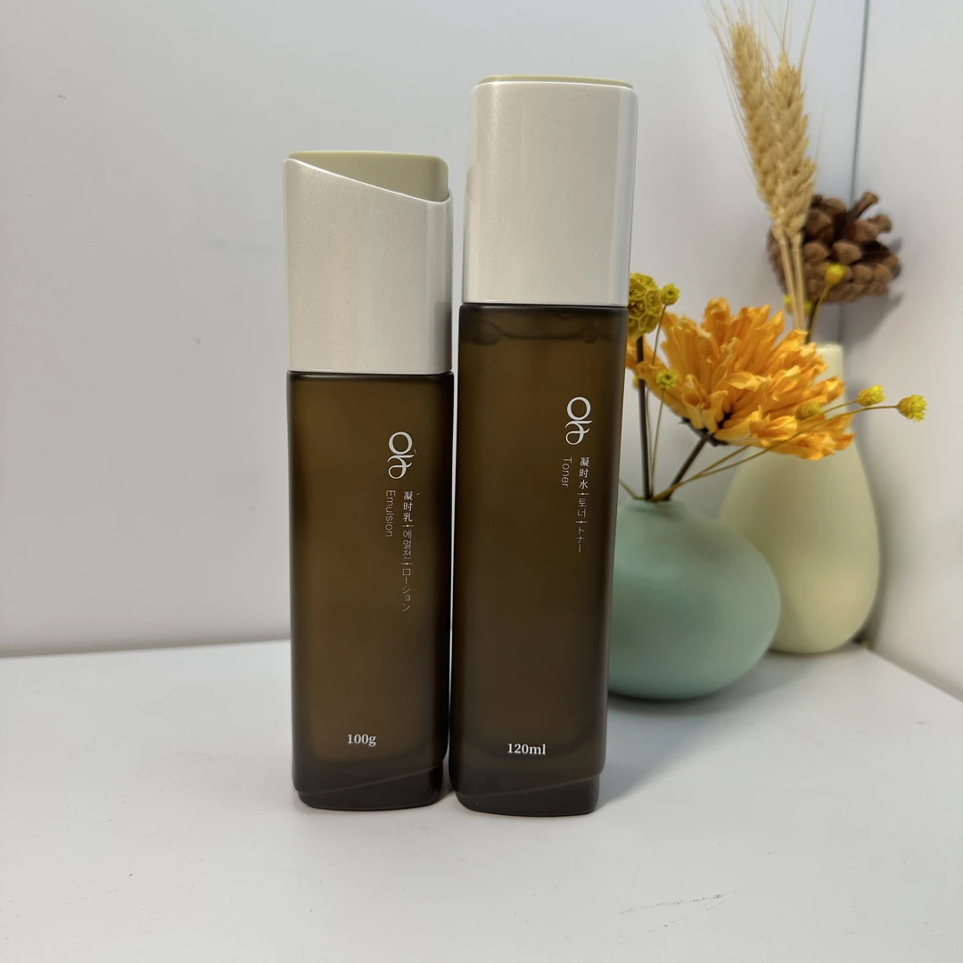 of OF六胜肽抗皱凝时水120ml凝时乳100g水乳组合套盒单品都有