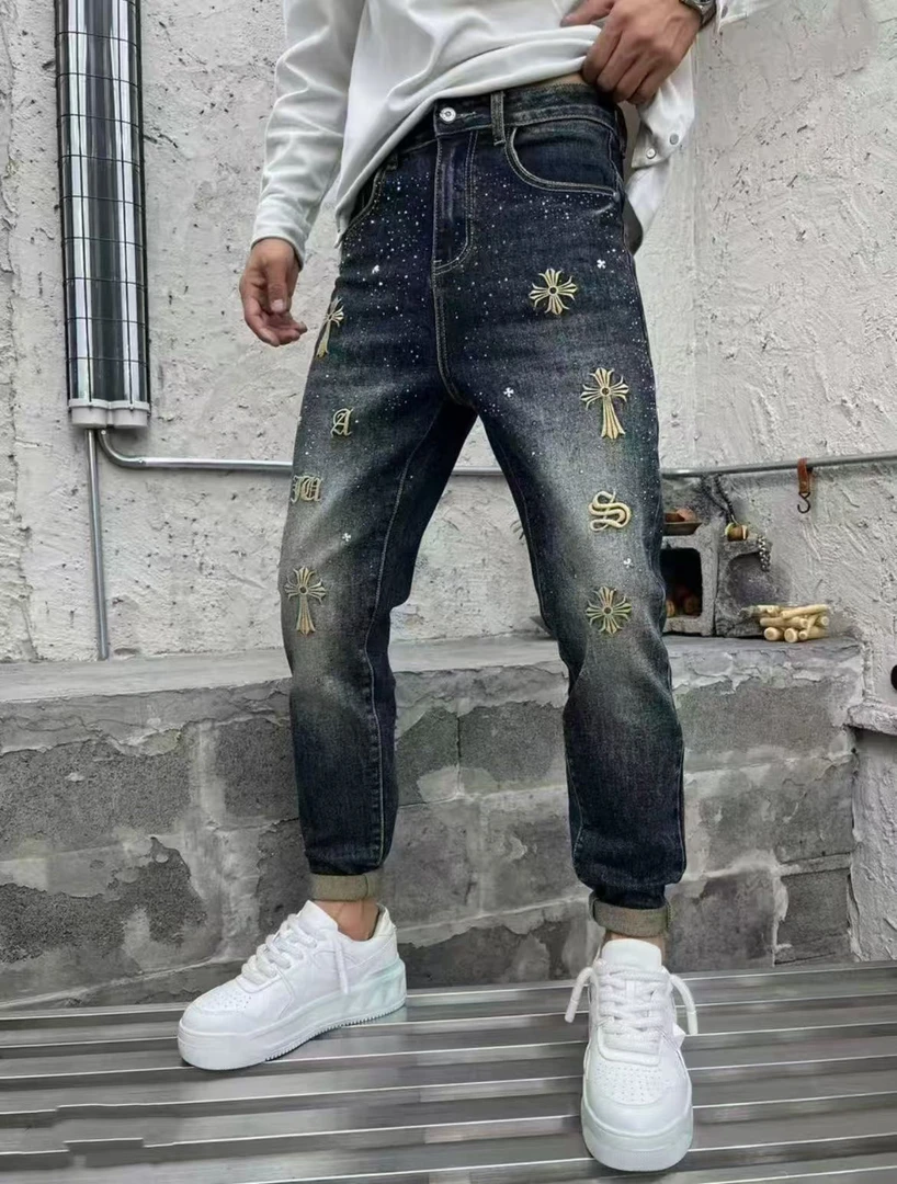 男士秋冬新款时尚百搭个性欧货轻奢潮牌潮流刺绣小脚牛仔裤
