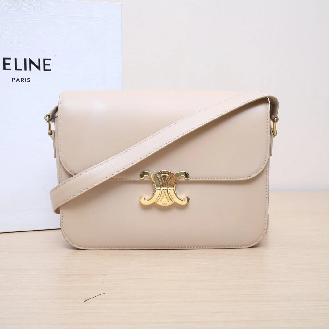 95新 Celine/思琳 【娇】Triomphe 凯旋门 金属锁扣 704511