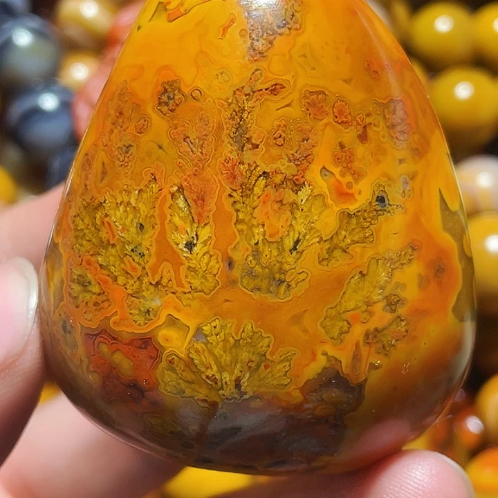 玛瑙/玉髓玛瑙未镶嵌贝**湖