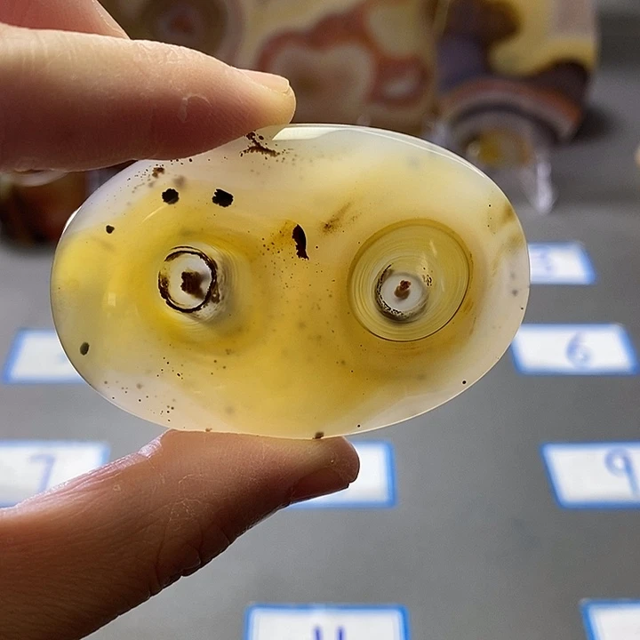 玛瑙/玉髓未镶嵌珠宝半成品有扣