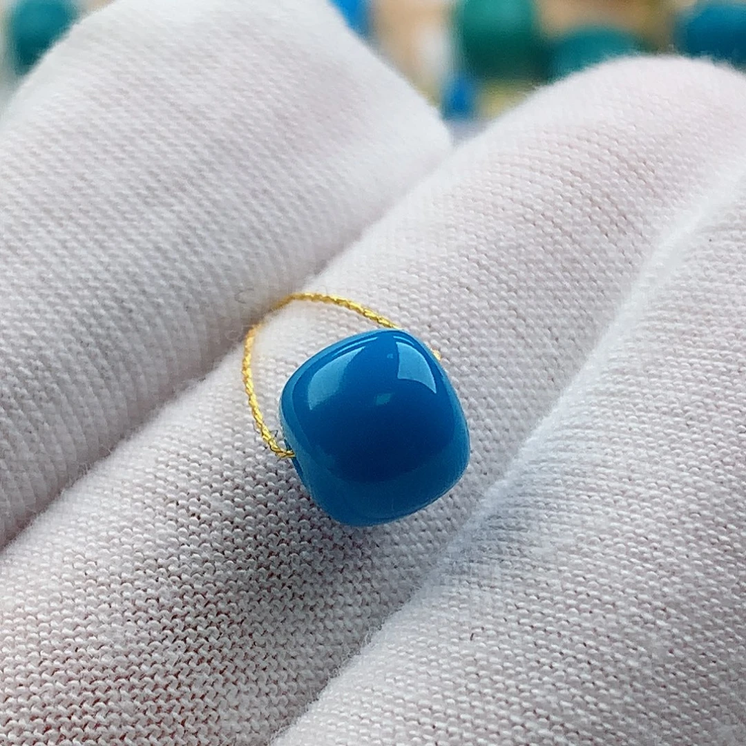 绿松石未镶嵌珠宝奇石8