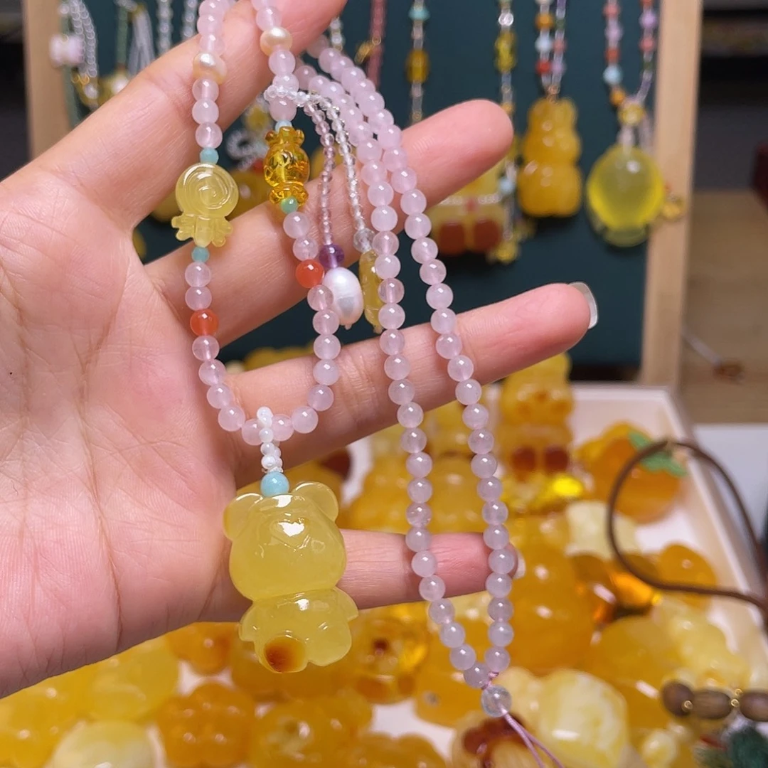 琥珀未镶嵌裸石吊坠