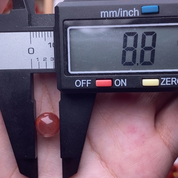 南红玛瑙配饰未镶嵌