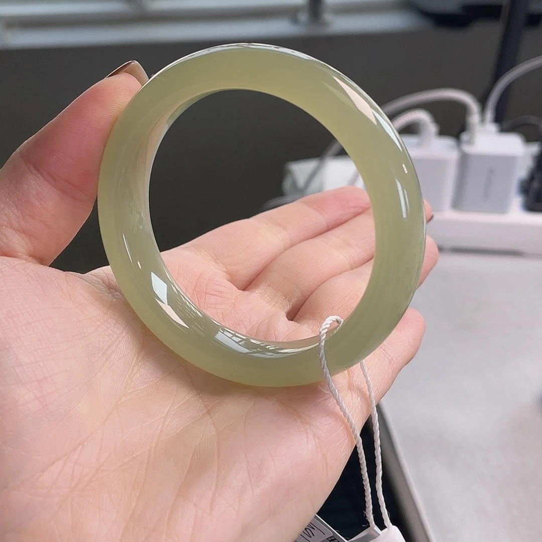 和田玉未镶嵌手镯葡萄肉 冰猫毕业镯