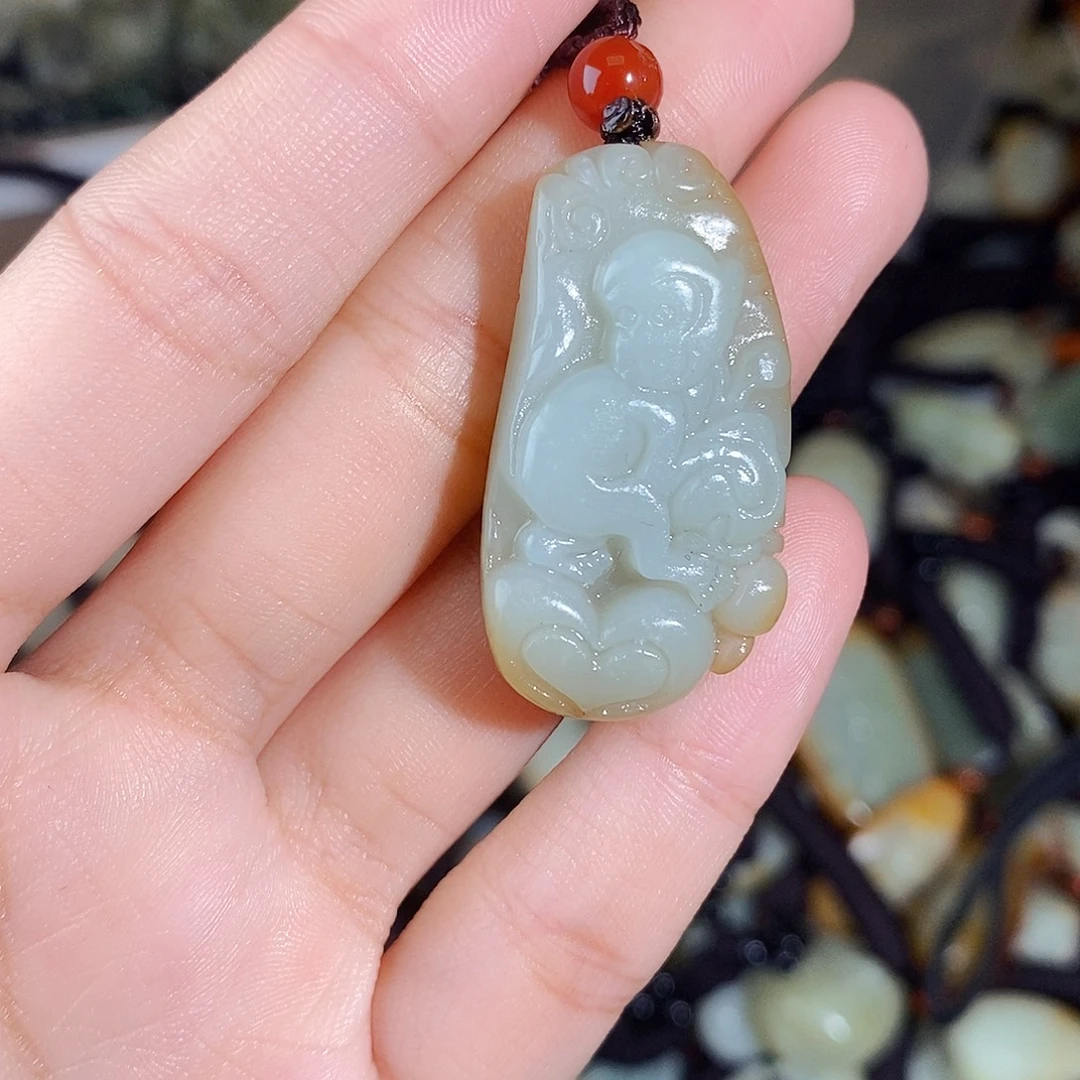 和田玉未镶嵌颈饰