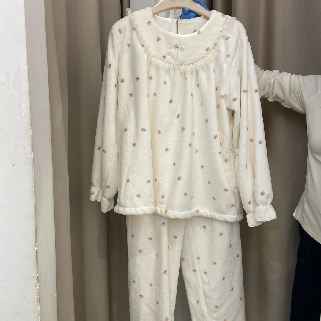 秋冬加厚加绒珊瑚绒睡衣女甜美可爱小个子家居服