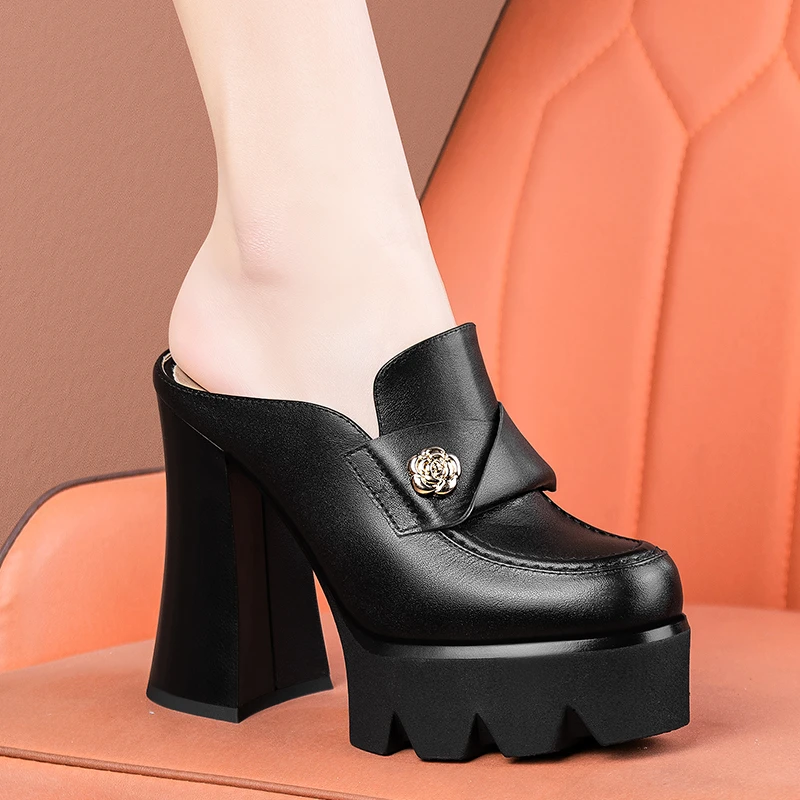 黑色通勤设计感小个子高跟鞋凉鞋粗跟不累脚春夏新款包头真皮拖鞋