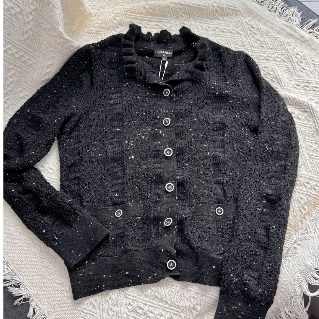 99新 Chanel/香奈儿 25A新款黑色针织领口木耳边开衫 36码