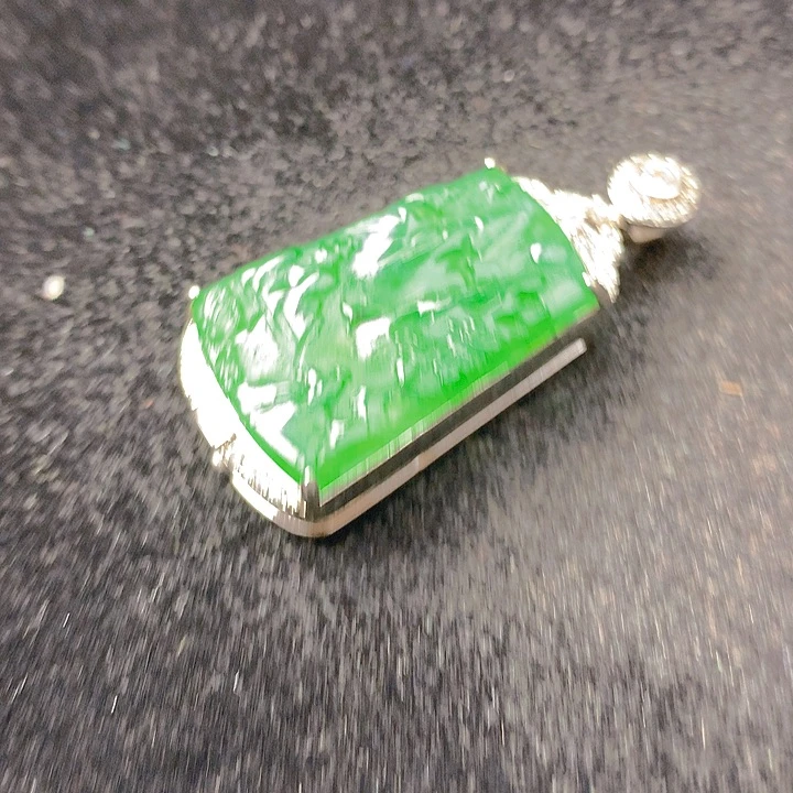 颈饰未镶嵌翡翠翡翠