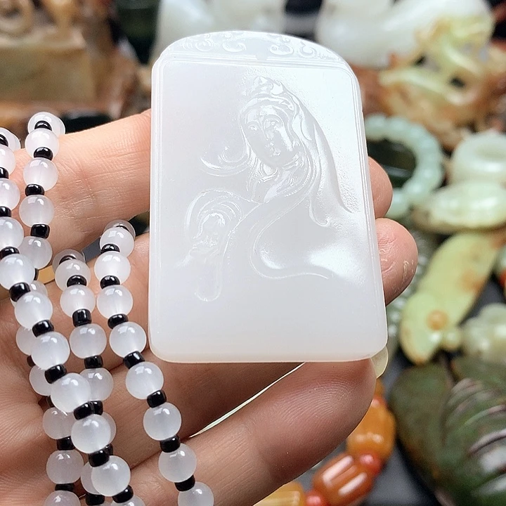 岫岩老玉（透闪石质玉）未镶嵌颈饰