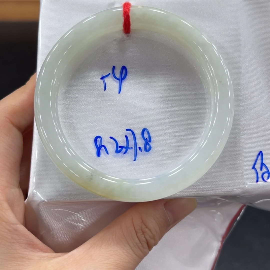 未镶嵌手镯翡翠翡翠