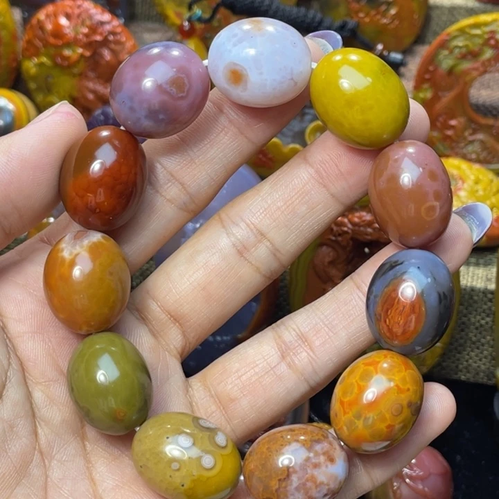 玛瑙/玉髓未镶嵌珠宝奇石收藏经典段大多宝1500米