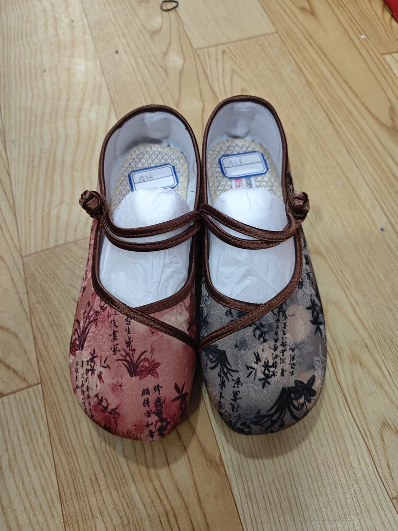 A26超轻底中带水墨画女鞋