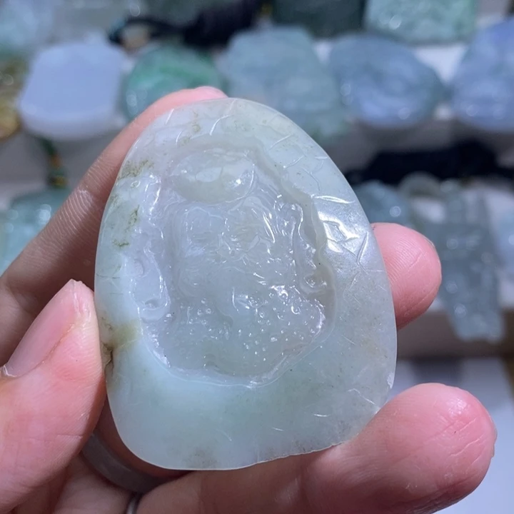 【闪购商品】颈饰未镶嵌翡翠达摩