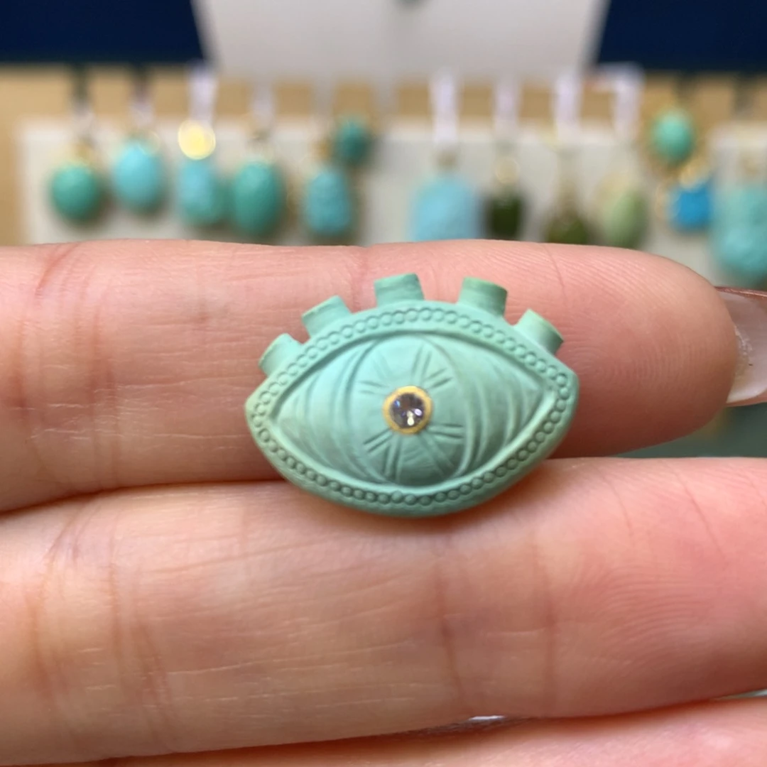 绿松石吊坠未镶嵌