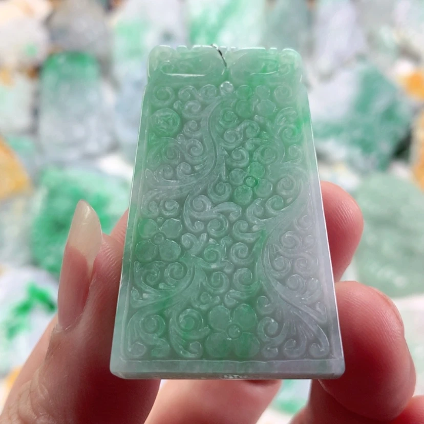 【闪购商品】翡翠未镶嵌吊坠(不含链)