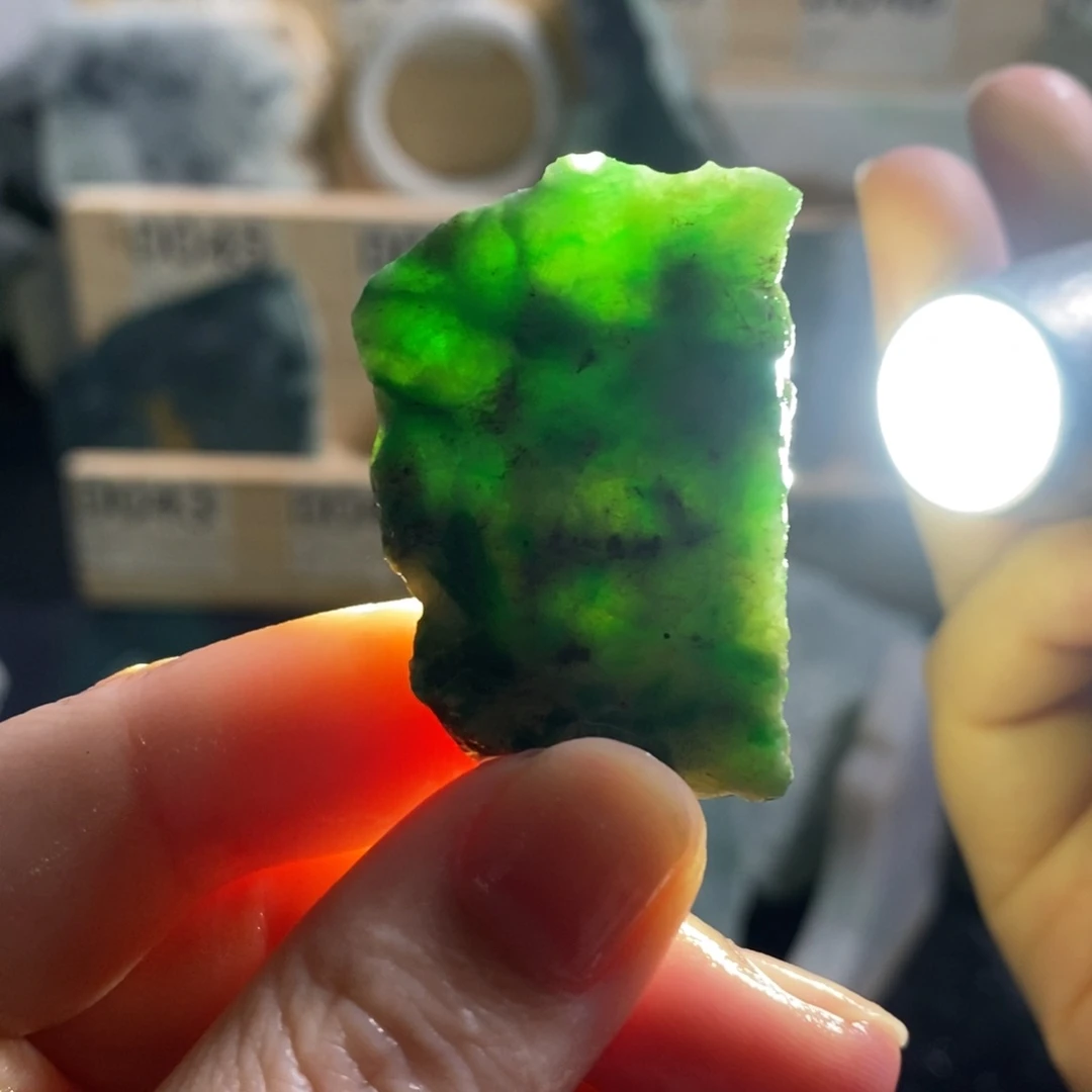 颈饰未镶嵌翡翠天然翡翠