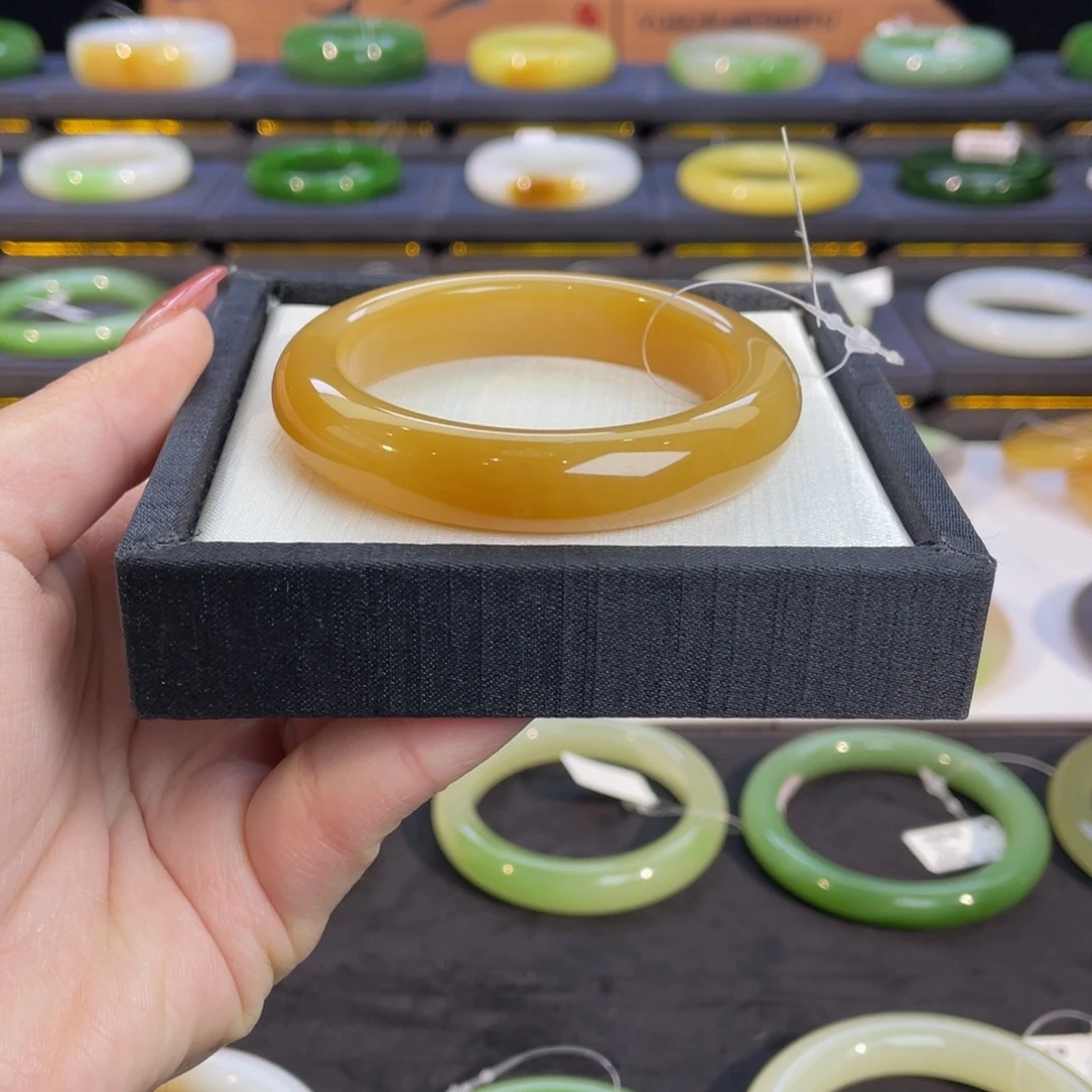 未镶嵌手镯和田玉蜜糖手镯5253