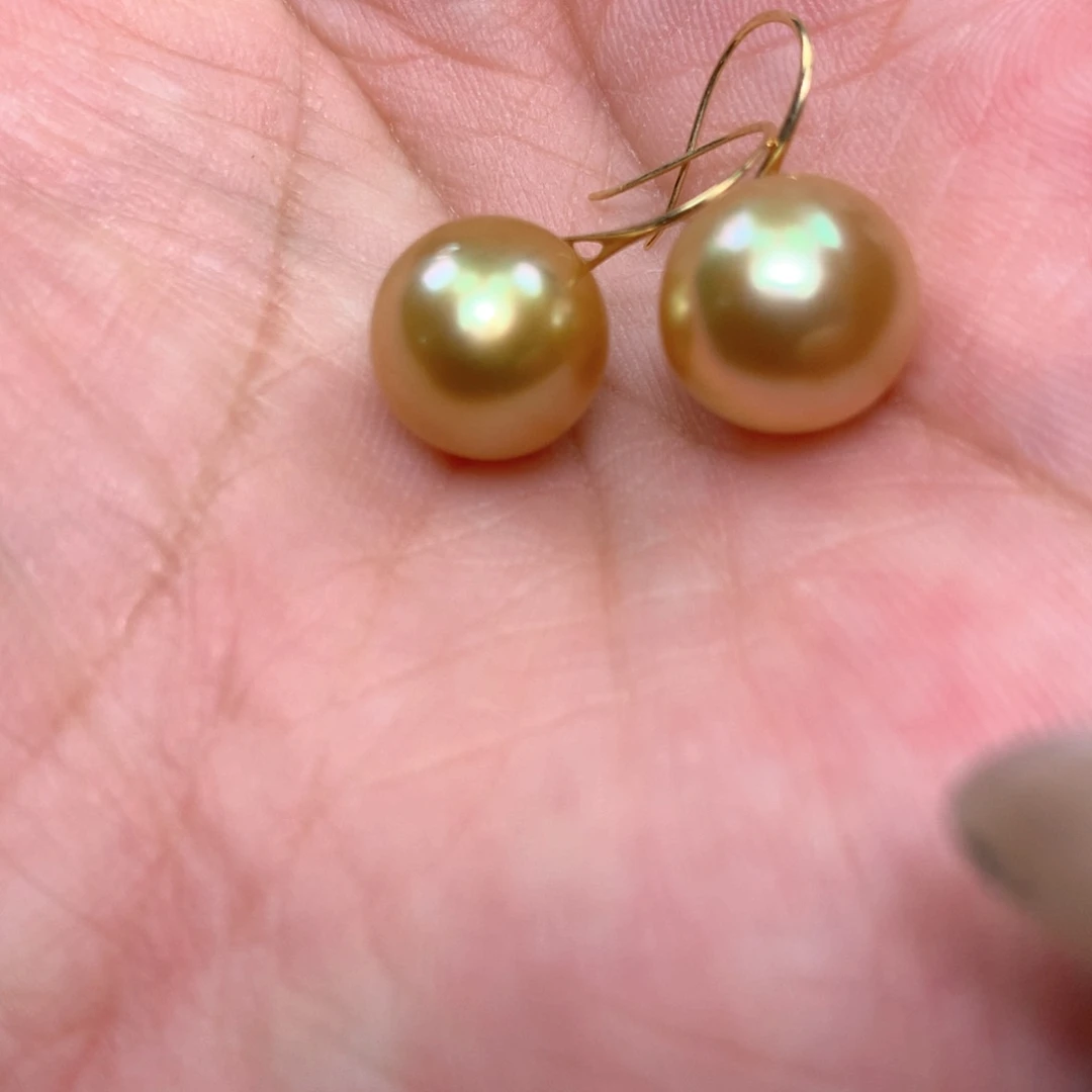18K金镶嵌耳饰海水珍珠