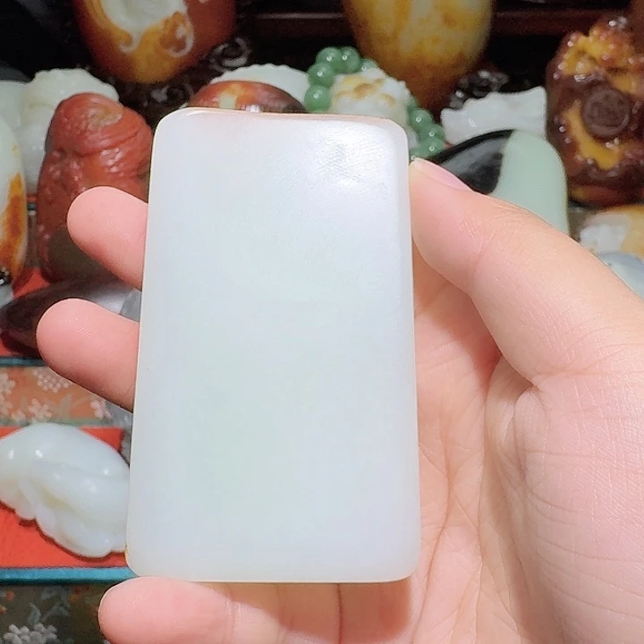 和田玉未镶嵌把件