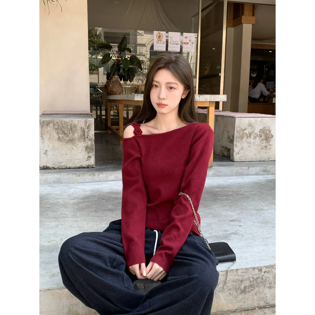 新年红花朵一字肩打底衫女秋斜领露肩内搭毛衣针织上衣高颜值