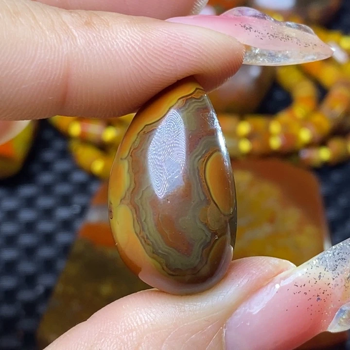 玛瑙/玉髓颈饰未镶嵌