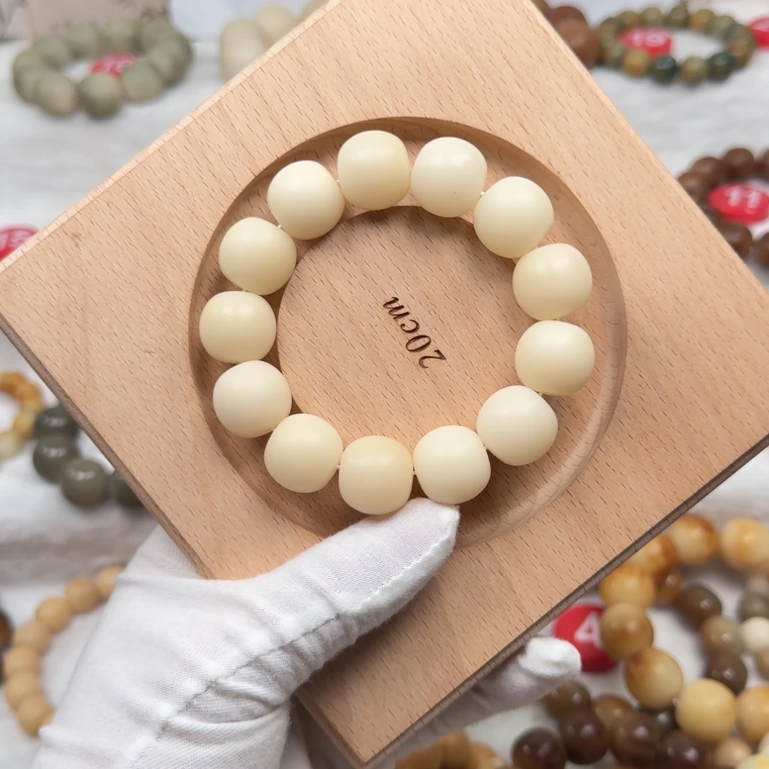 吊坠白玉菩提卡18手工干磨苹果园