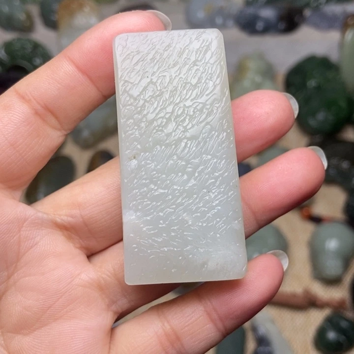 和田玉未镶嵌颈饰有棉