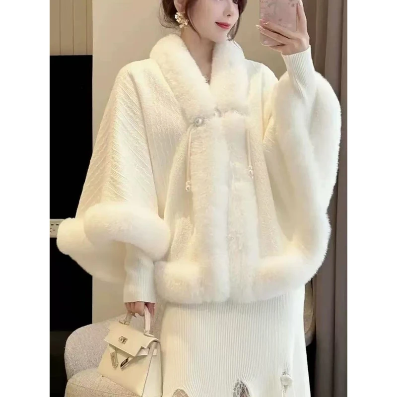 W 079 白色 均码 加绒 斗篷