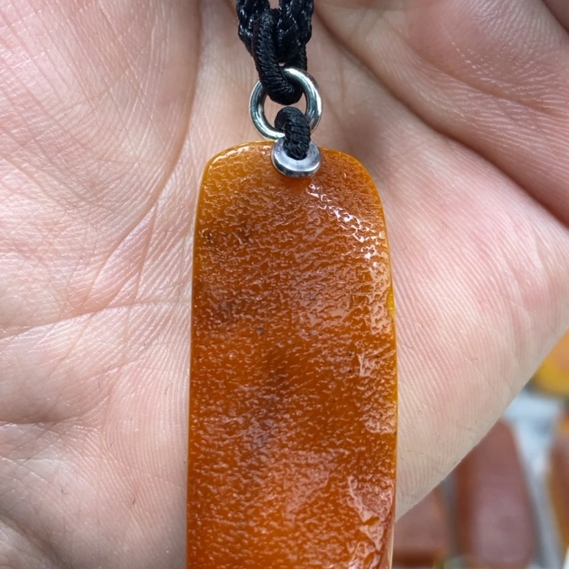 【闪购商品】琥珀颈饰未镶嵌