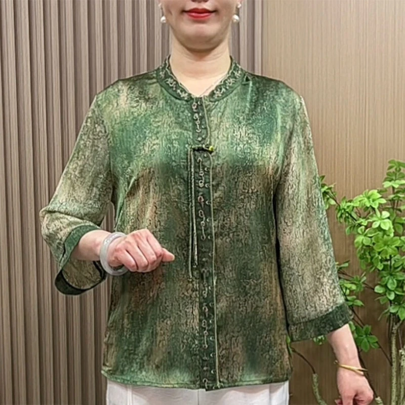 妈妈春夏装新中式小衫2025新款中老年女装立领刺绣国风衬衫上衣