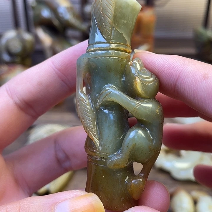 未镶嵌和田玉（糖玉）挂件