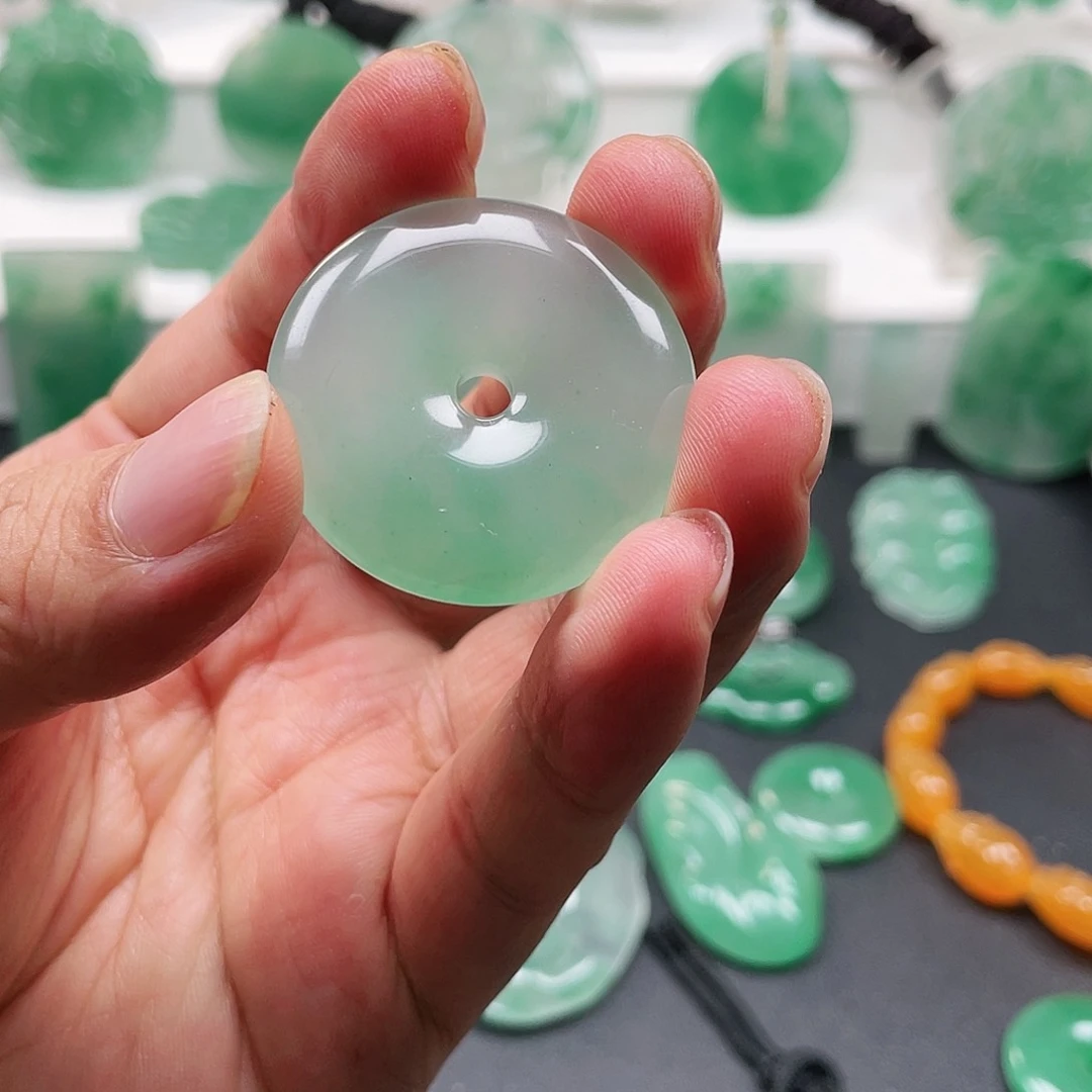 石英质玉未镶嵌吊坠(不含链)V***n