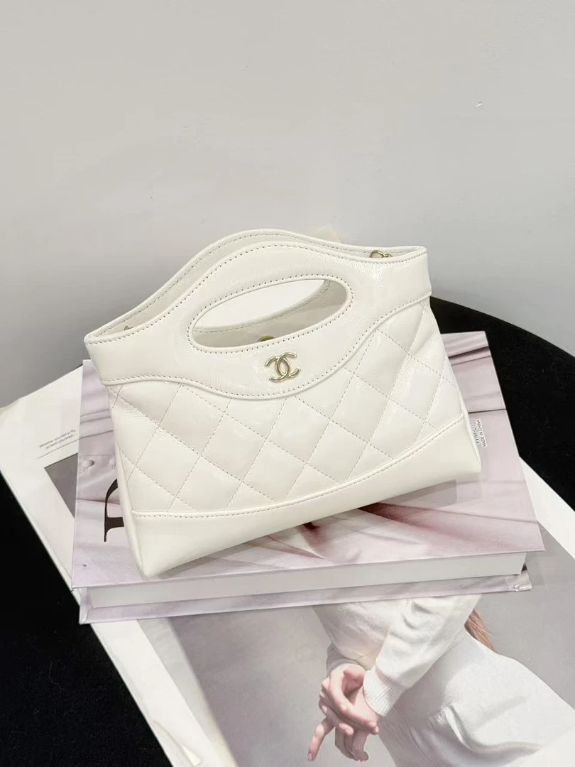 未使用 Chanel/香奈儿 24s 31bag nano 白金油蜡皮 拍送检