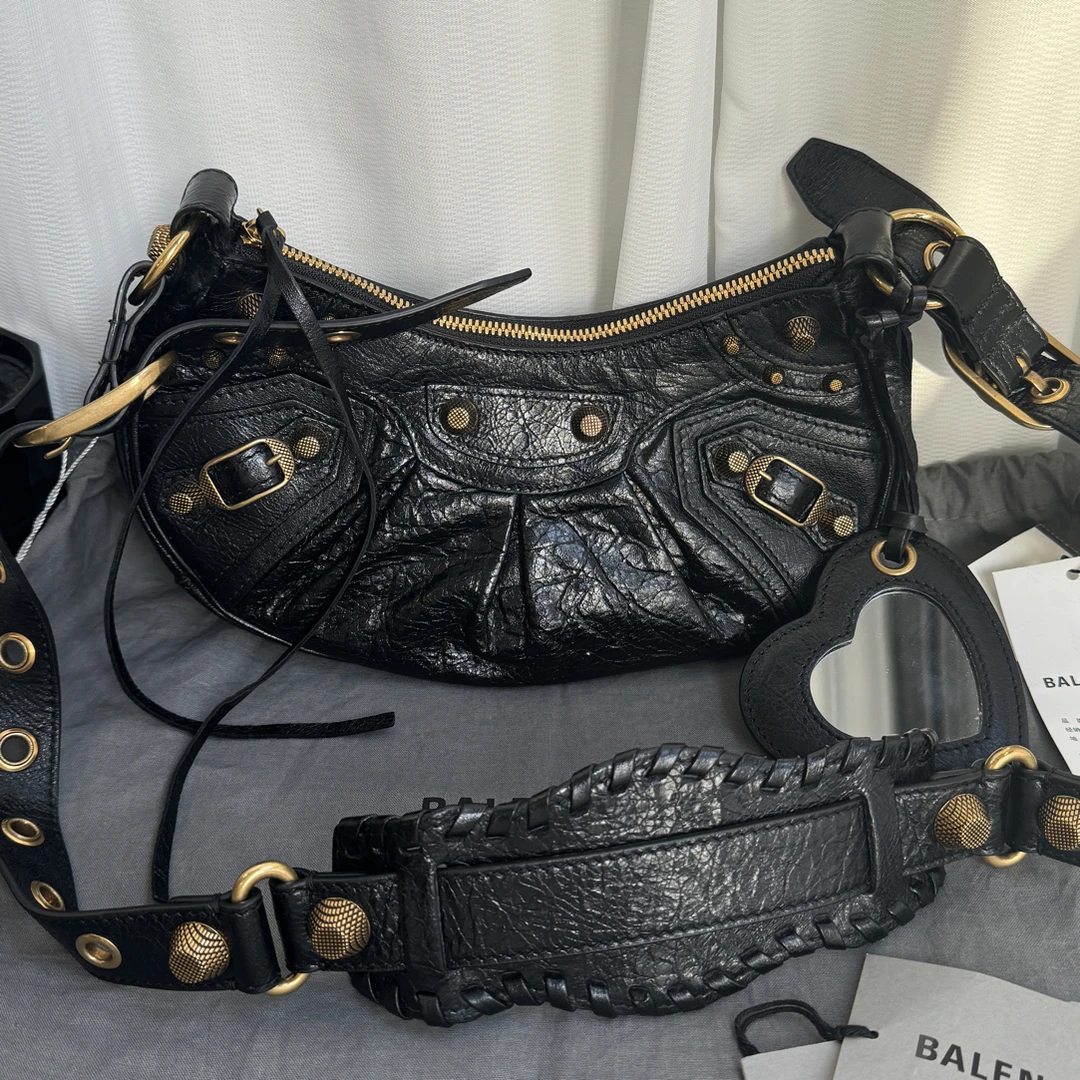 99新 Balenciaga/巴黎世家 Le Cagole黑色机车包饺子包单肩斜挎包