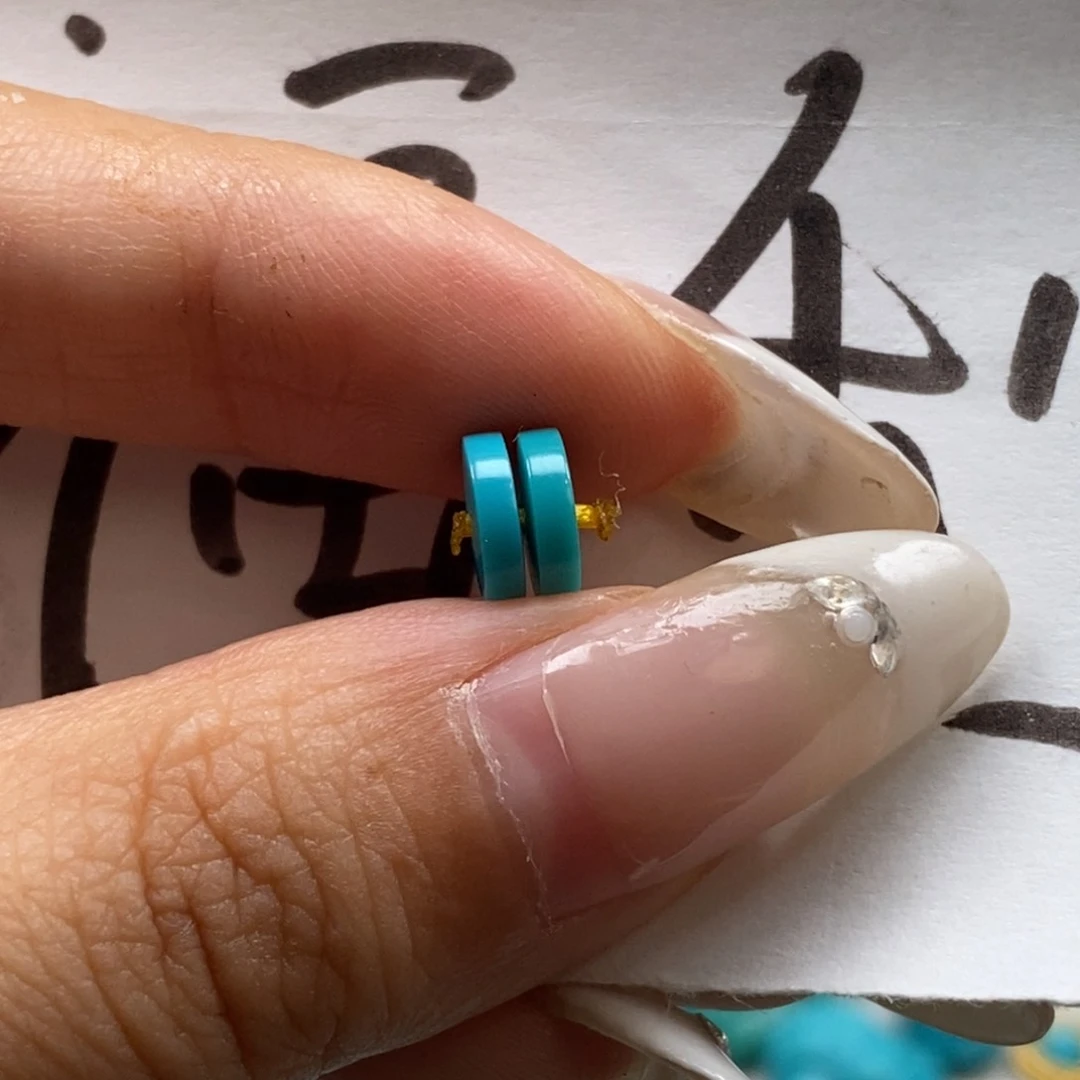 绿松石未镶嵌颈饰