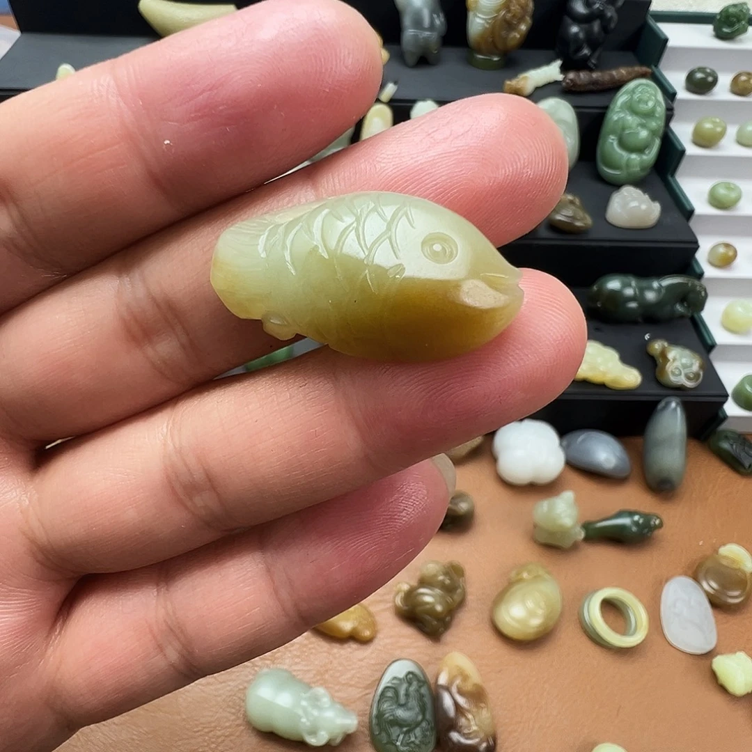 和田玉（糖玉）未镶嵌珠宝半成品