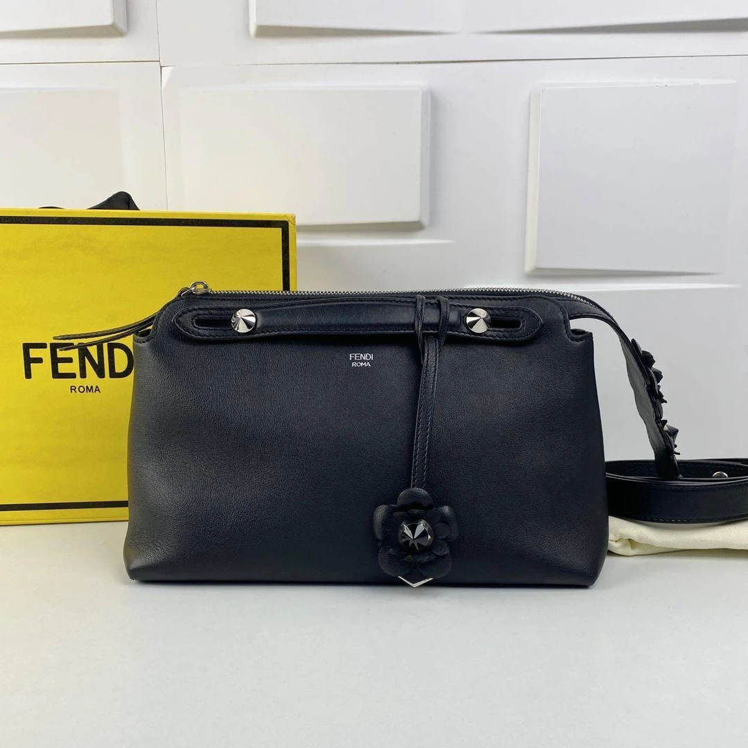 胖虎安安/芬迪/95新/公价0/箱包/单肩包/312506070092