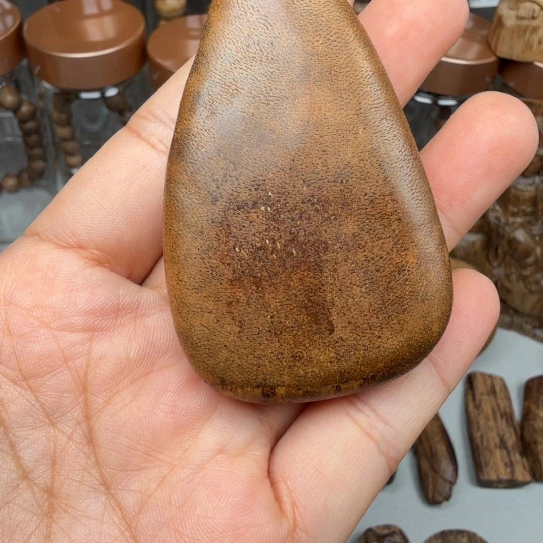 沉香碎屑沉香惠安 12.1 克