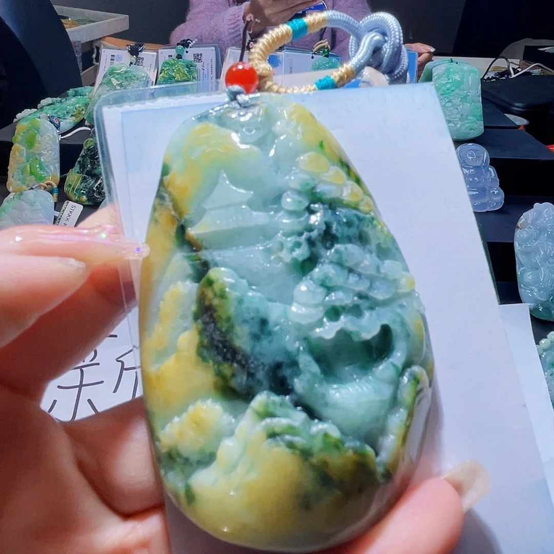 颈饰未镶嵌翡翠翡翠